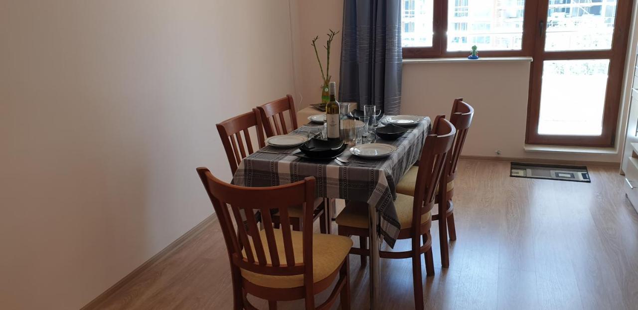 Family Holiday Apartments Breez 1 바르나 외부 사진