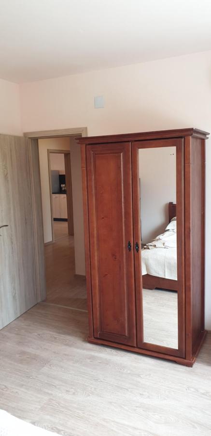 Family Holiday Apartments Breez 1 바르나 외부 사진
