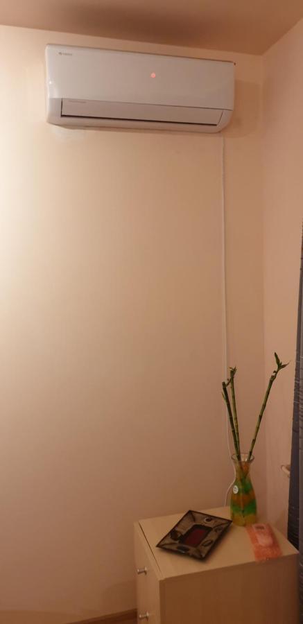 Family Holiday Apartments Breez 1 바르나 외부 사진