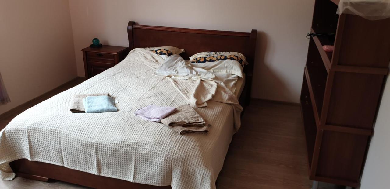 Family Holiday Apartments Breez 1 바르나 외부 사진